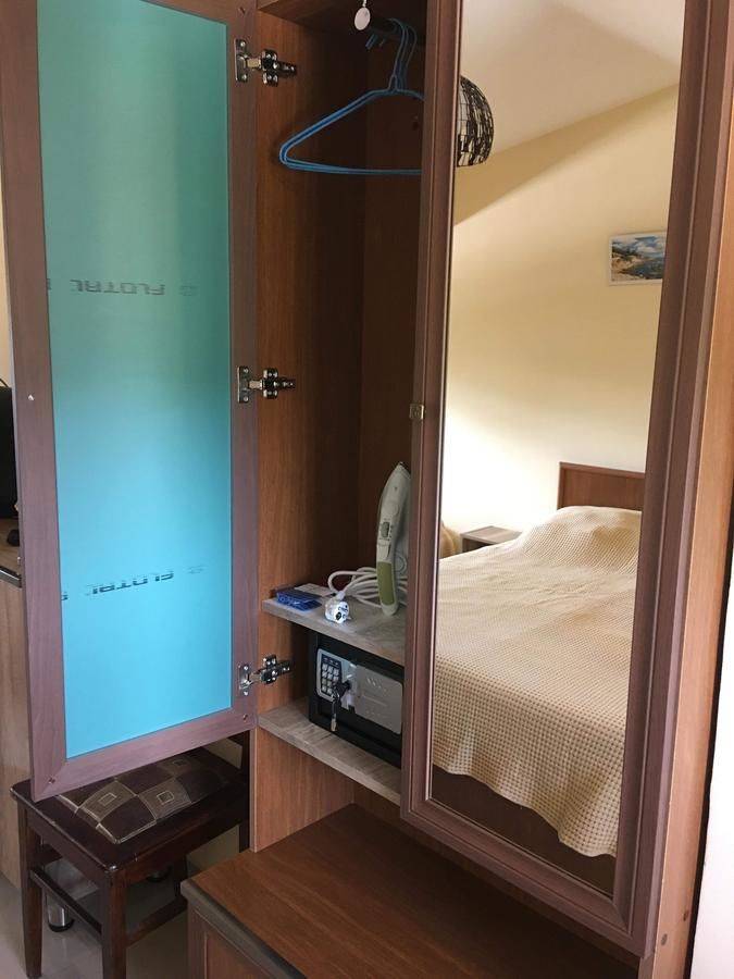 Фото  Kobuleti Beach Hotel Кобулети 12